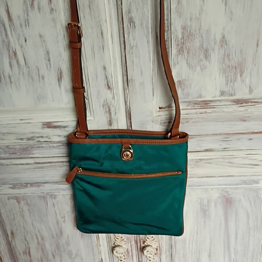 MICHAEL Michael Kors Green and Tan Crossbody Bag